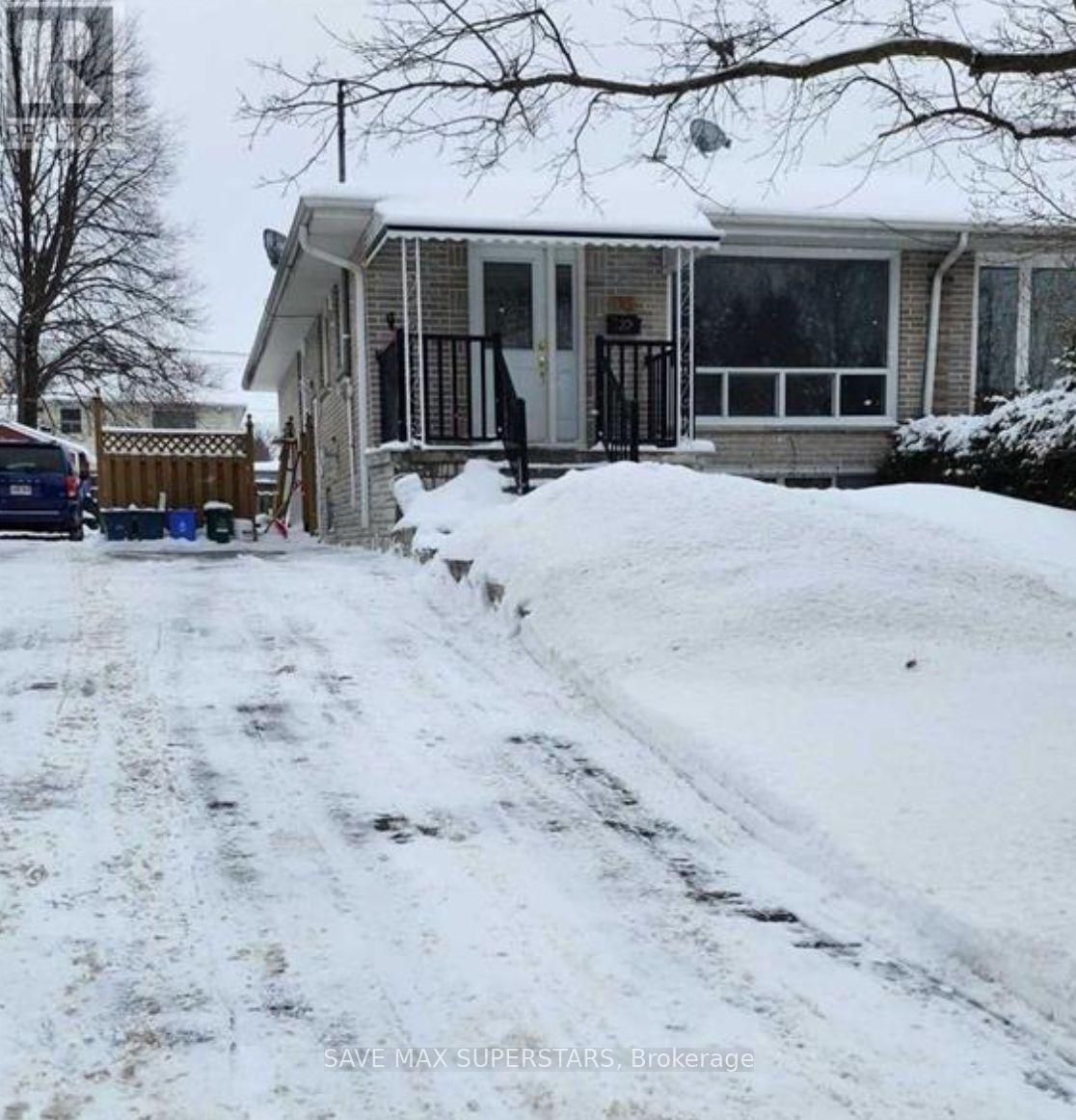 LOWER - 155 GUNN STREET, Barrie, Ontario