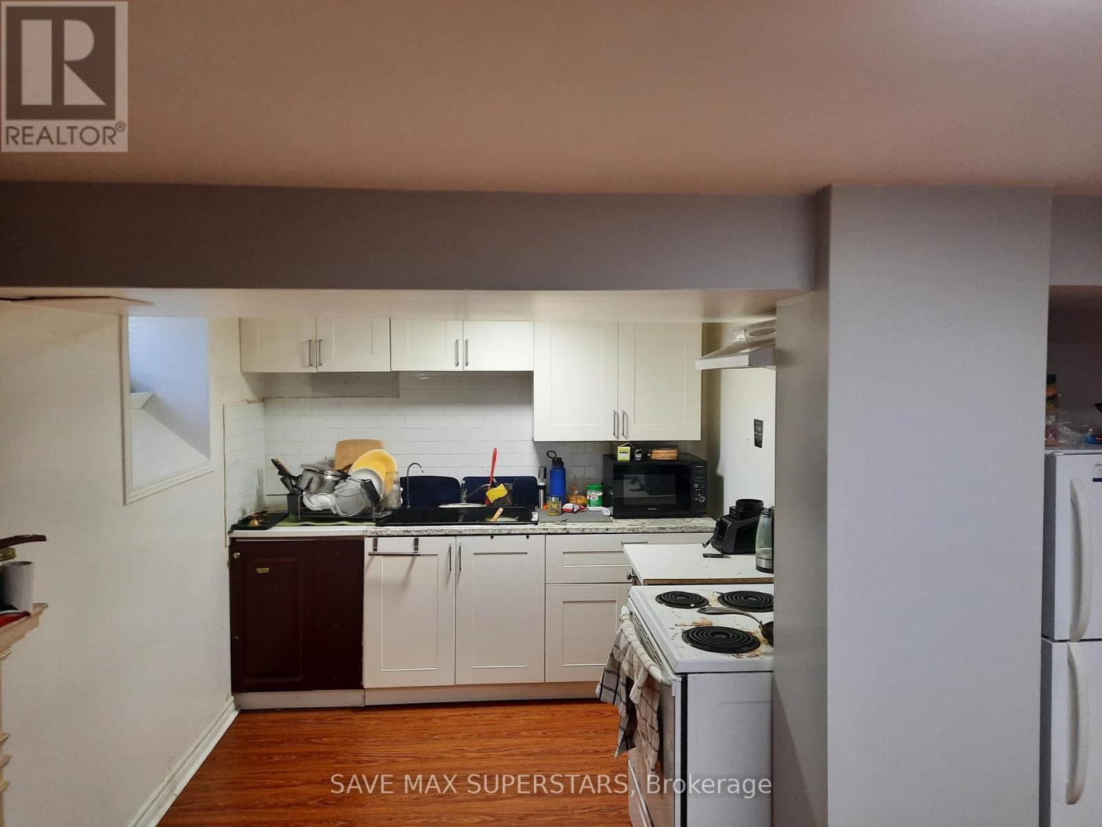 Lower - 155 Gunn Street, Barrie, Ontario  L4M 2H8 - Photo 4 - S13013330