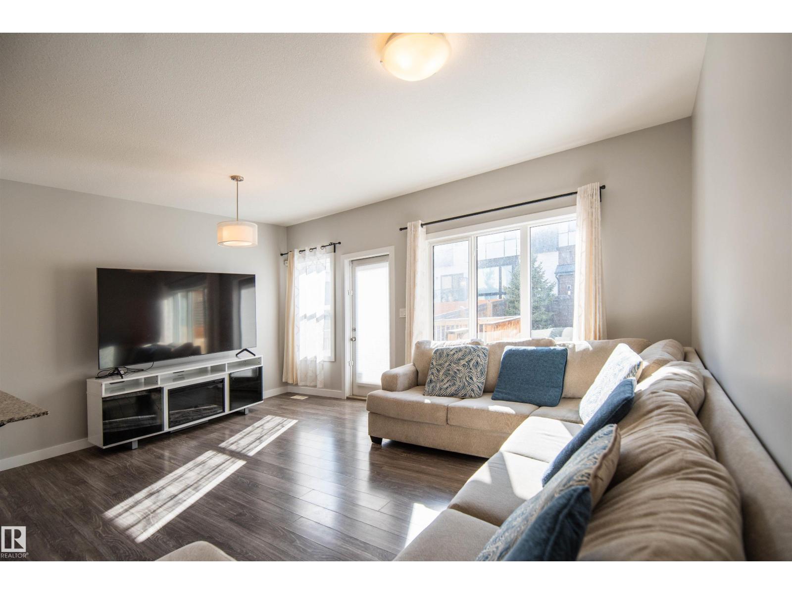 1793 Keene Cr Sw, Edmonton, Alberta  T6W 3W3 - Photo 2 - E4482320