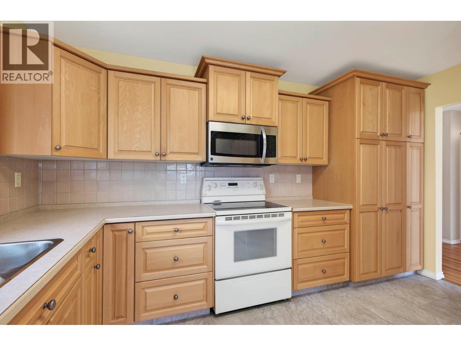 39 Whiteshield Crescent S, Kamloops, British Columbia  V2E 1P3 - Photo 14 - 10377383