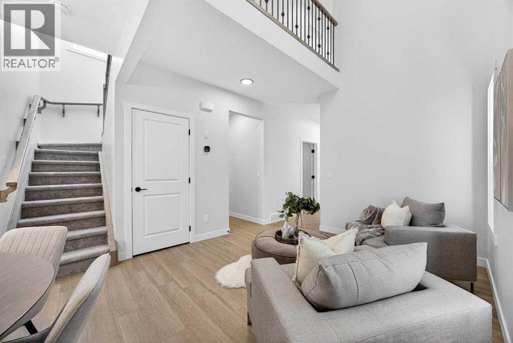 52 Fireside Common Sw, Cochrane, Alberta  T4C 3E1 - Photo 3 - A2286463