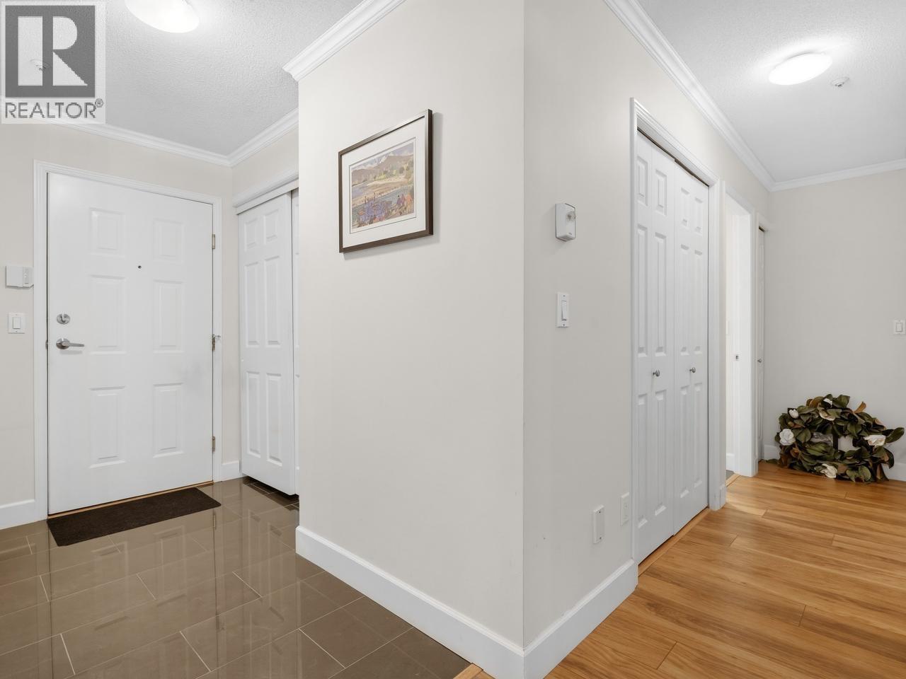 207 78 Richmond Street, New Westminster, British Columbia  V3L 5T2 - Photo 3 - R3112618