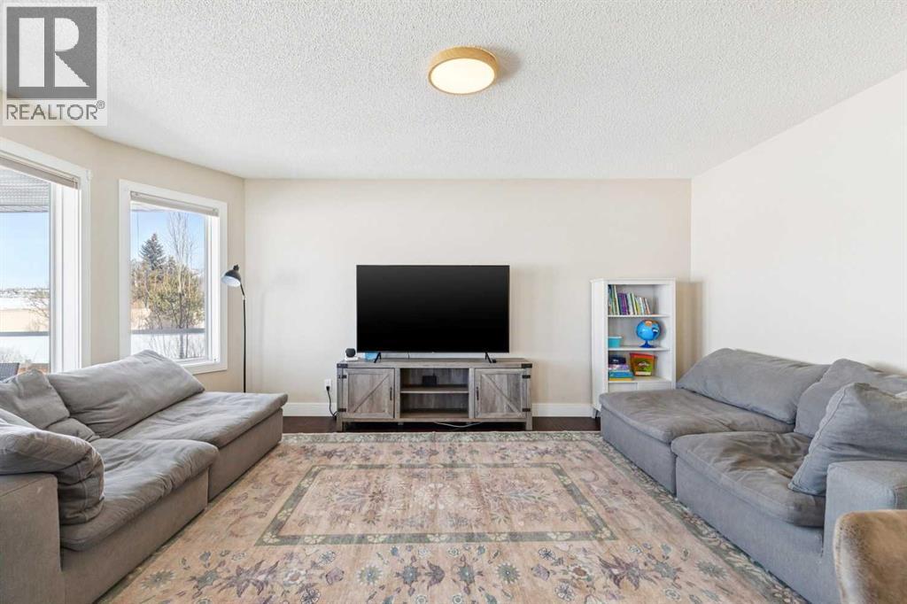 642 Schooner Cove Nw, Calgary, Alberta  T3L 1Z1 - Photo 24 - A2296009