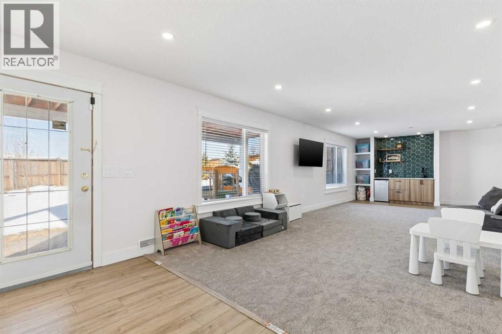 642 Schooner Cove Nw, Calgary, Alberta  T3L 1Z1 - Photo 36 - A2296009