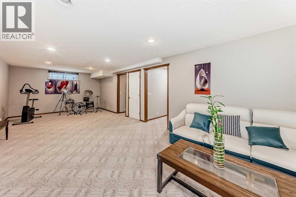 212 Sienna Park Drive SW, Calgary, Alberta  T3H 3L5 - Photo 30 - A2298763