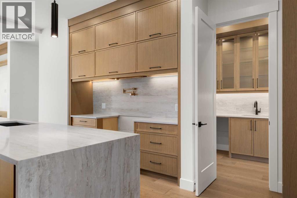 2405 4 Avenue Nw, Calgary, Alberta  T2N 0P3 - Photo 5 - A2301446