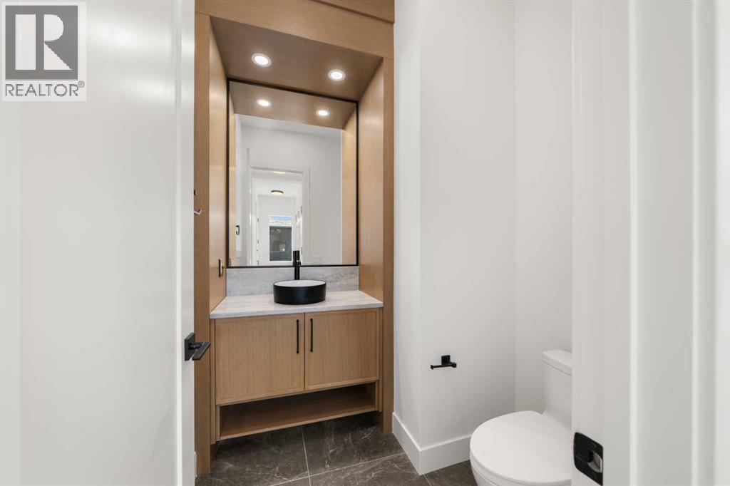 2405 4 Avenue Nw, Calgary, Alberta  T2N 0P3 - Photo 12 - A2301446