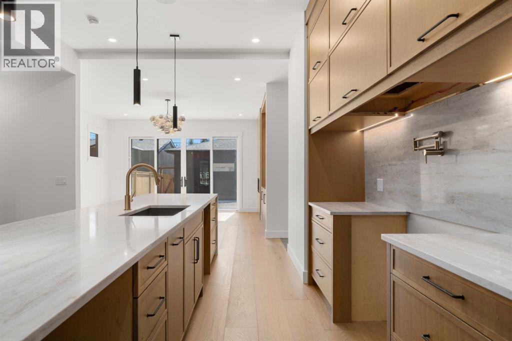 2405 4 Avenue Nw, Calgary, Alberta  T2N 0P3 - Photo 8 - A2301446