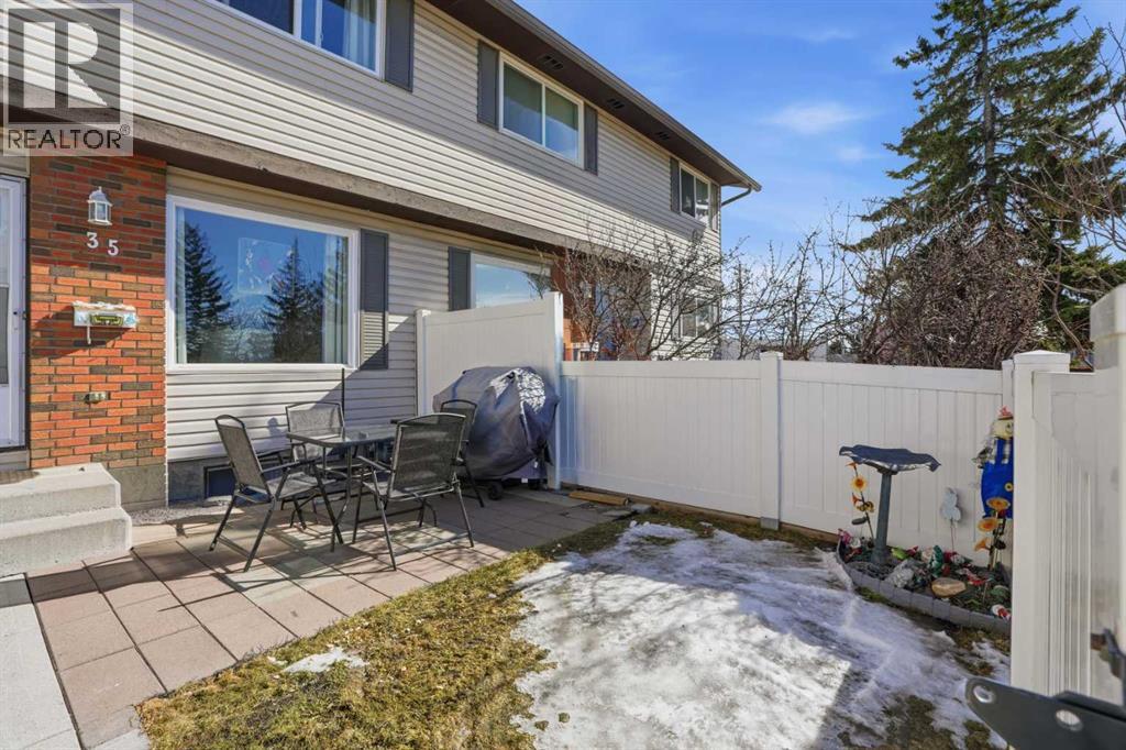 35, 740 Bracewood Drive Sw, Calgary, Alberta  T2W 3N3 - Photo 4 - A2302611