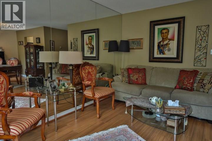 1147 Montroyal Boulevard, North Vancouver, British Columbia  V7R 2H8 - Photo 9 - R3112753