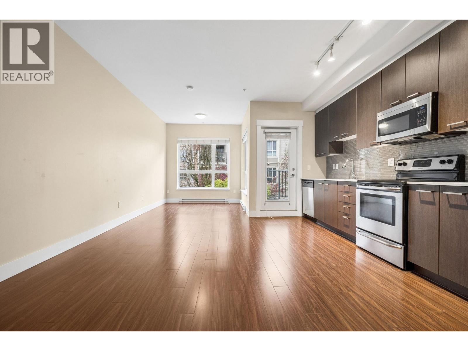 206 2473 Atkins Avenue, Port Coquitlam, British Columbia  V3C 0C4 - Photo 3 - R3112932