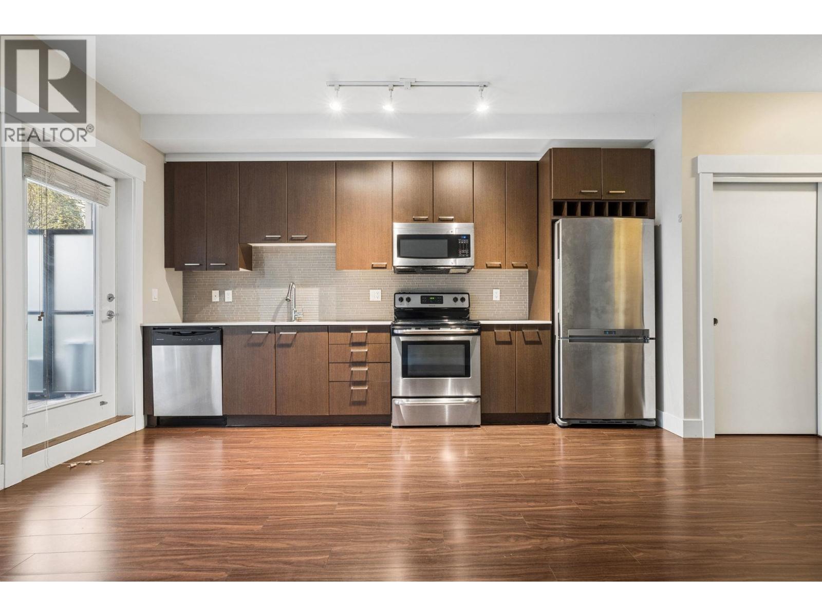 206 2473 Atkins Avenue, Port Coquitlam, British Columbia  V3C 0C4 - Photo 6 - R3112932