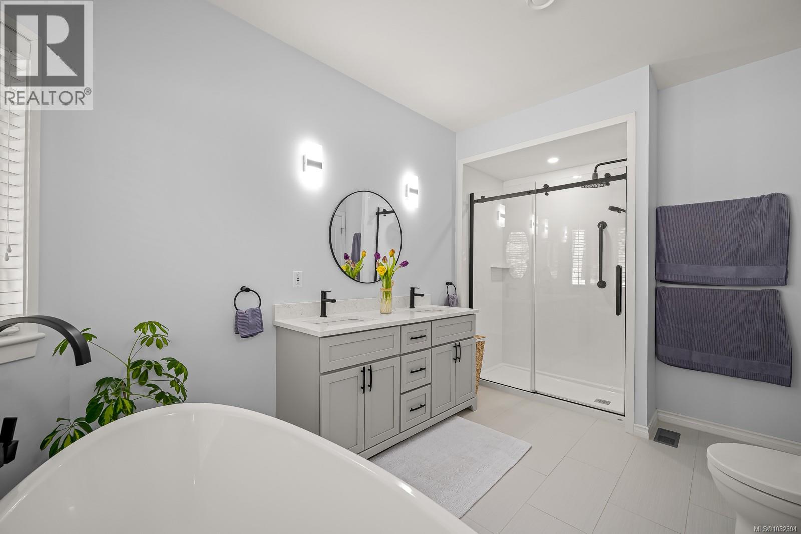 2300 Waveland Rd, Comox, British Columbia  V9J 1X4 - Photo 25 - 1032394