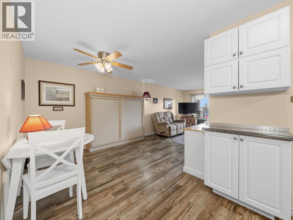 3208 Millrise Point Sw, Calgary, Alberta  T2Y 3W4 - Photo 3 - A2292056