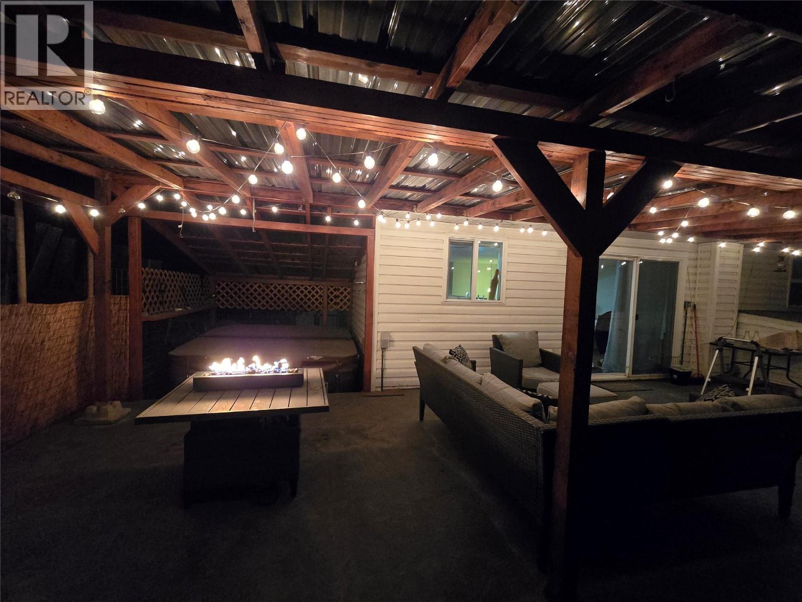 1718 Grandview Avenue, Lumby, British Columbia  V0E 2G0 - Photo 9 - 10374413