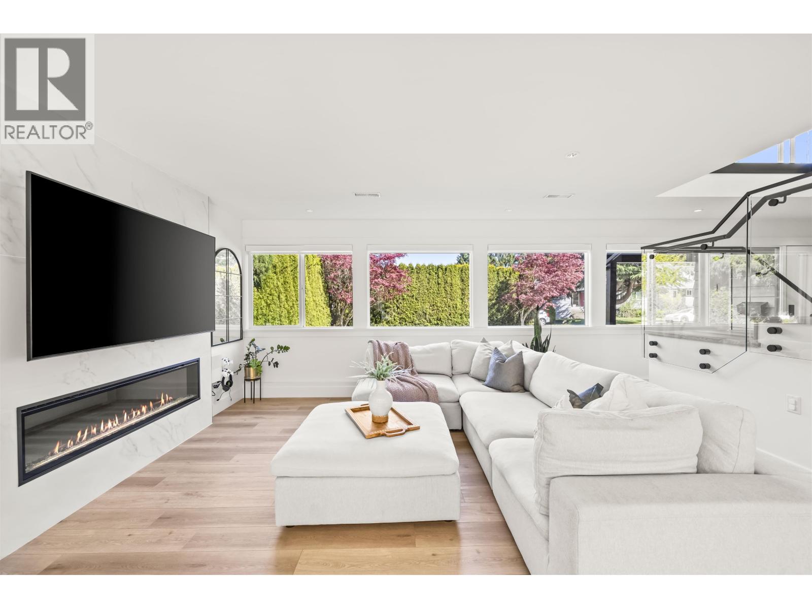 501 55a Street, Delta, British Columbia  V4M 3M2 - Photo 10 - R3112937