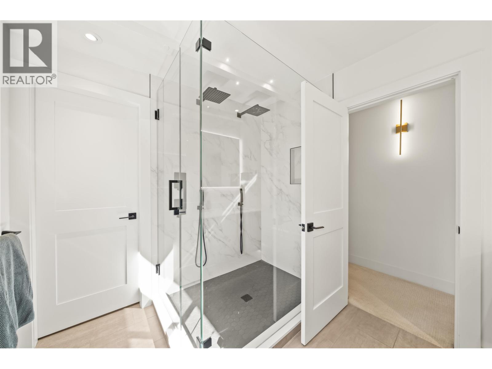 501 55a Street, Delta, British Columbia  V4M 3M2 - Photo 15 - R3112937