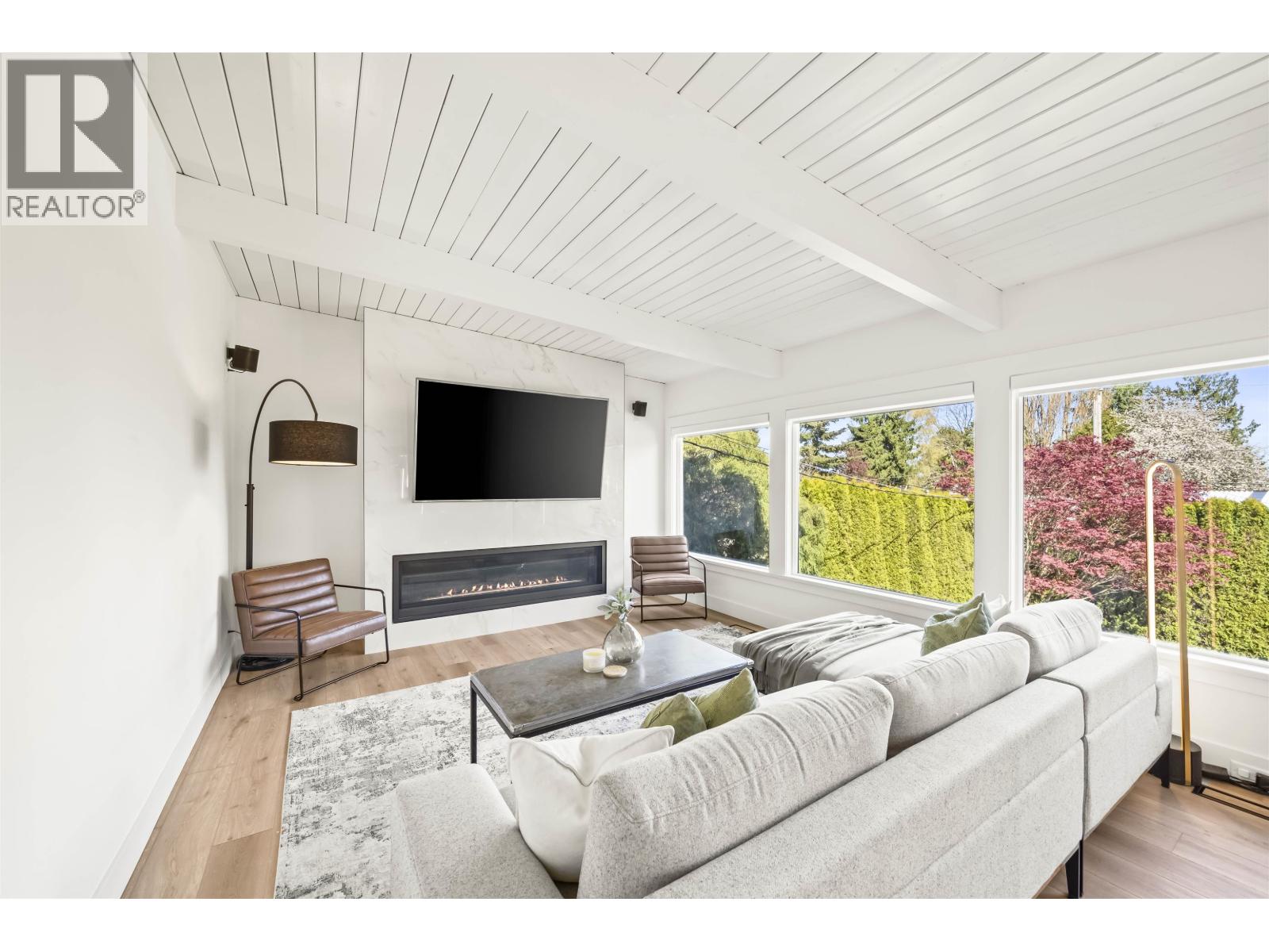 501 55a Street, Delta, British Columbia  V4M 3M2 - Photo 7 - R3112937