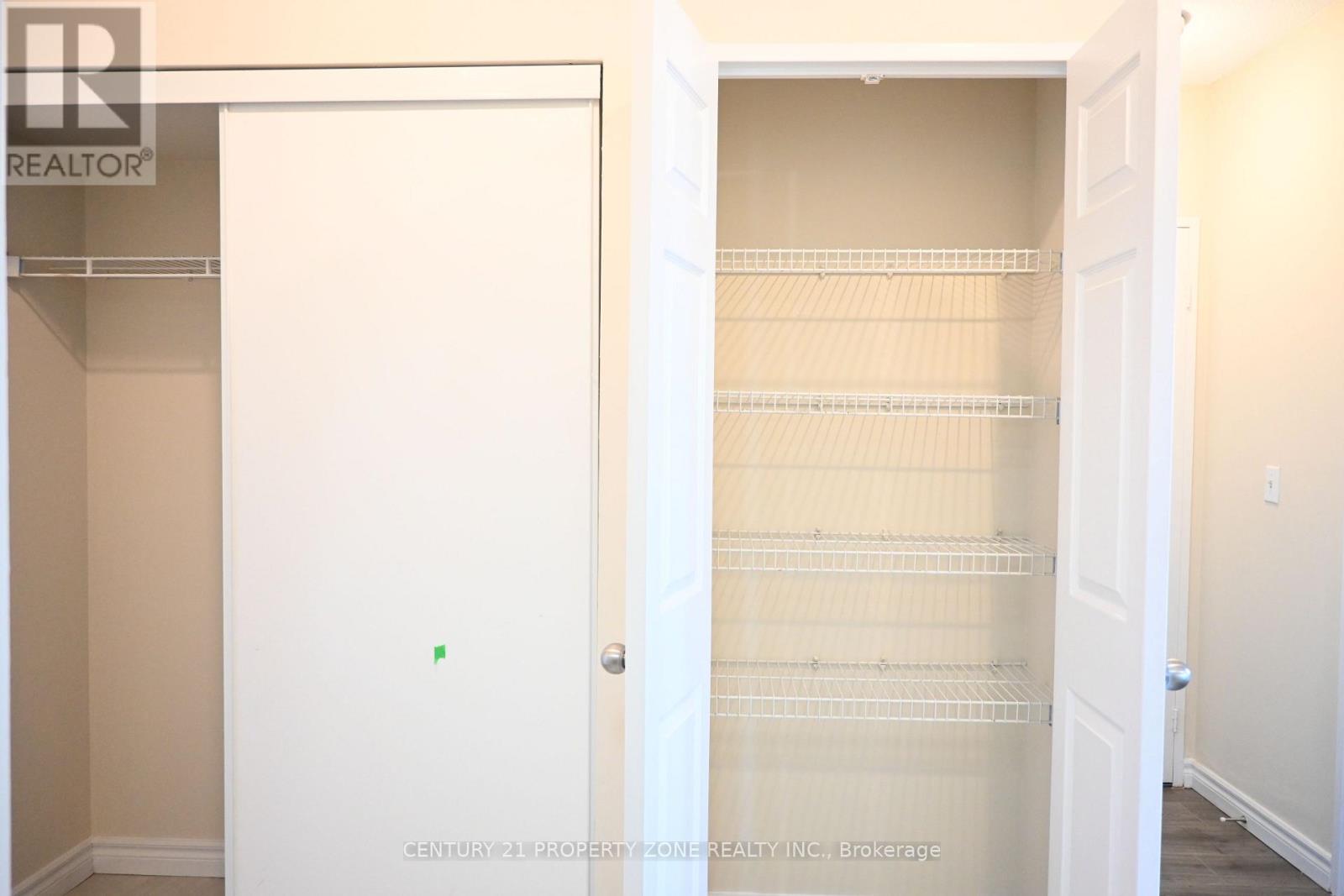 2308 - 325 Webb Drive, Mississauga, Ontario  L5B 3Z9 - Photo 10 - W13014610