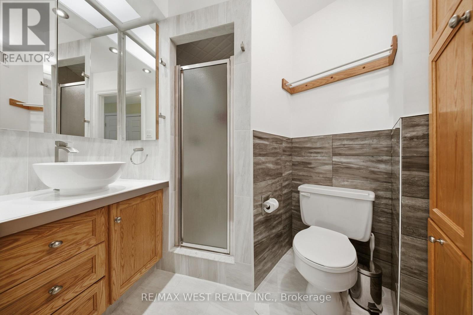 1709 - 1300 Bloor Street, Mississauga, Ontario  L4Y 3Z2 - Photo 9 - W13014828