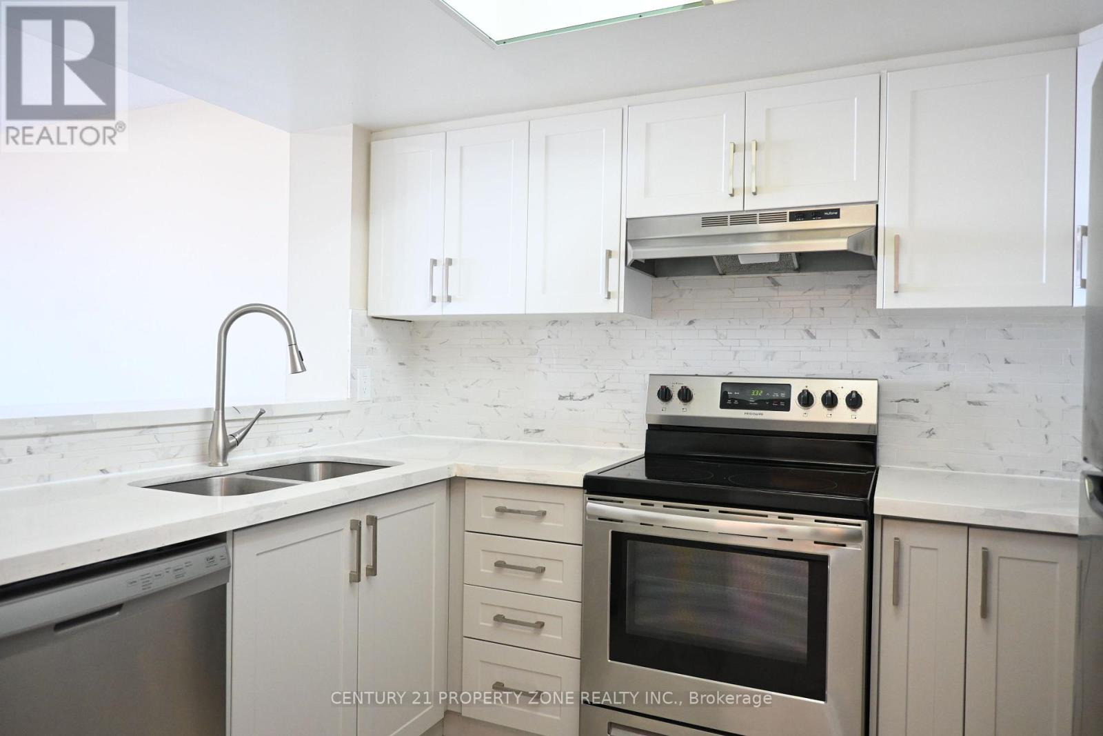 2308 - 325 Webb Drive, Mississauga, Ontario  L5B 3Z9 - Photo 7 - W13014610