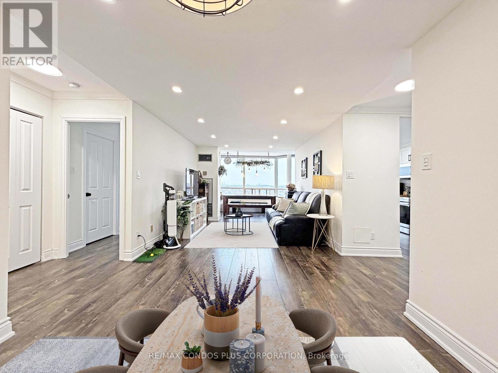 1509 - 120 Promenade Circle, Vaughan, Ontario  L4J 7W9 - Photo 3 - N13014866