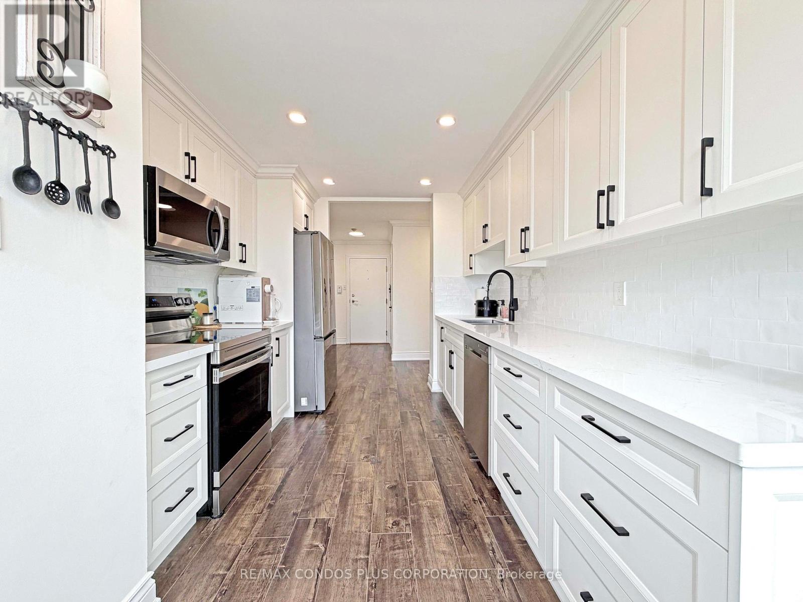 1509 - 120 Promenade Circle, Vaughan, Ontario  L4J 7W9 - Photo 9 - N13014866