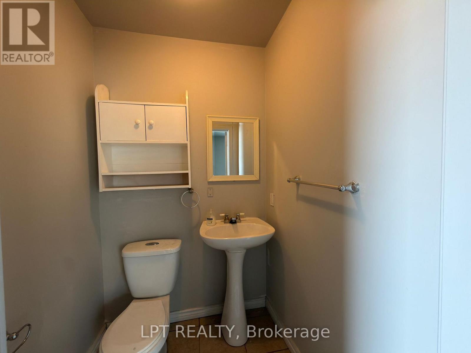 37 Elizabeth Street N, Brampton, Ontario  L6X 1S3 - Photo 5 - W13014848