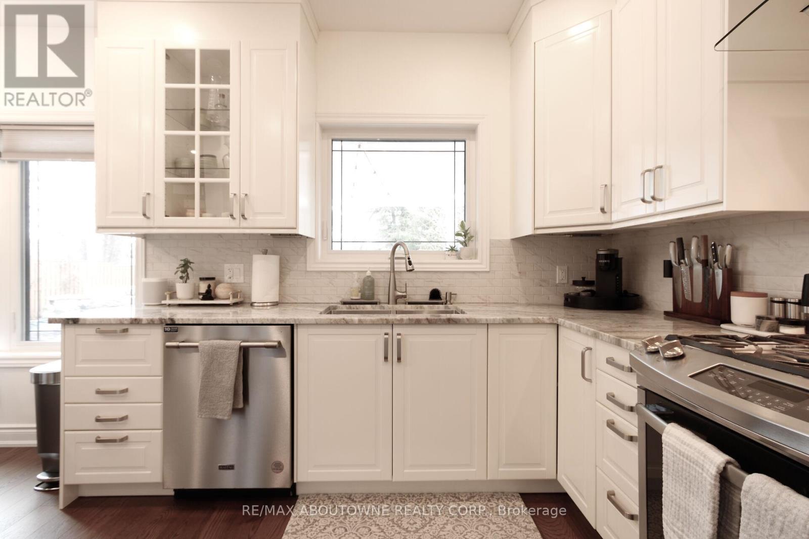 3301 Nadine Crescent, Mississauga, Ontario  L5A 3L4 - Photo 13 - W13014878