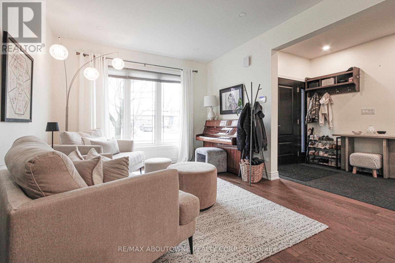 3301 Nadine Crescent, Mississauga, Ontario  L5A 3L4 - Photo 6 - W13014878