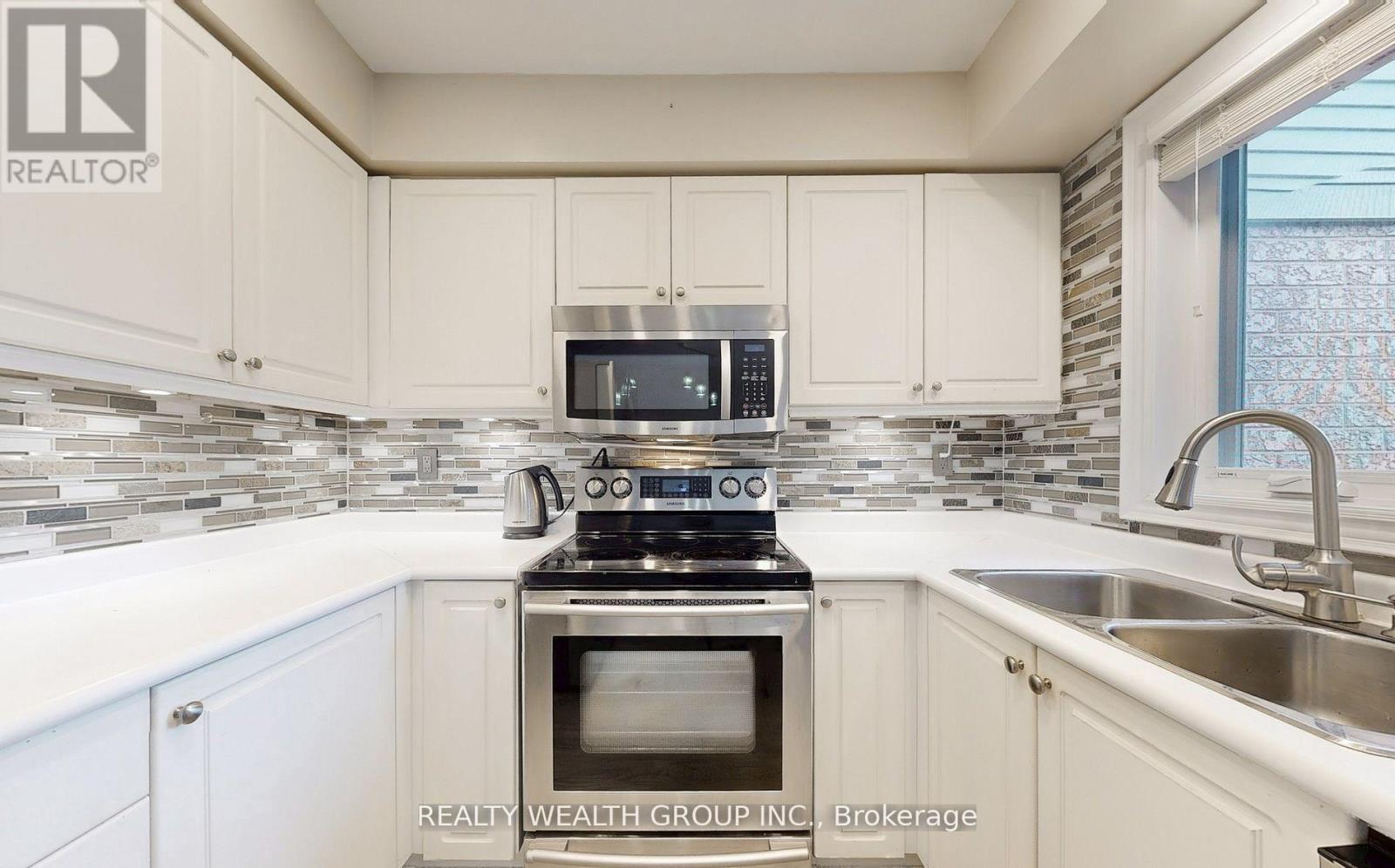 11 Birchcliffe Drive, Brampton, Ontario  L6Z 4T3 - Photo 15 - W13014882