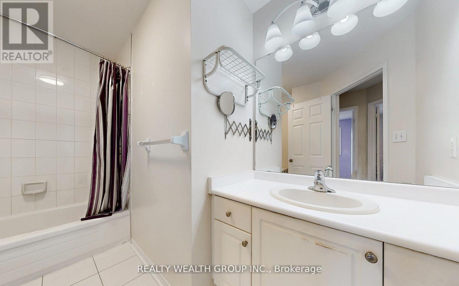 11 Birchcliffe Drive, Brampton, Ontario  L6Z 4T3 - Photo 37 - W13014882