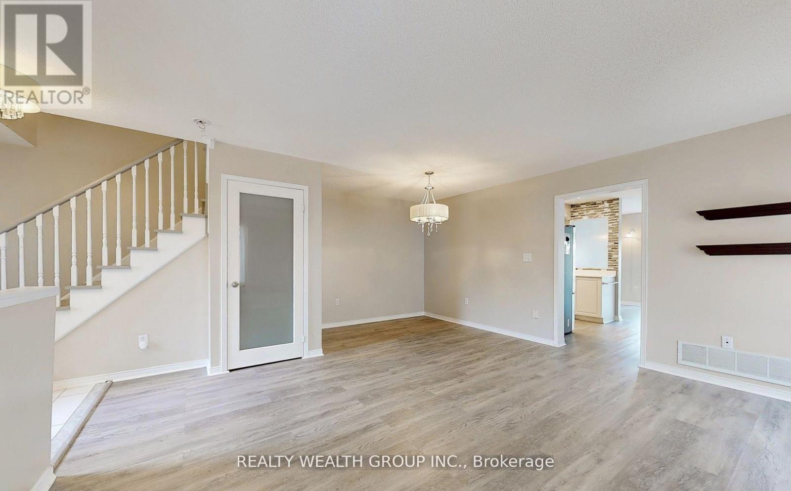 11 Birchcliffe Drive, Brampton, Ontario  L6Z 4T3 - Photo 6 - W13014882