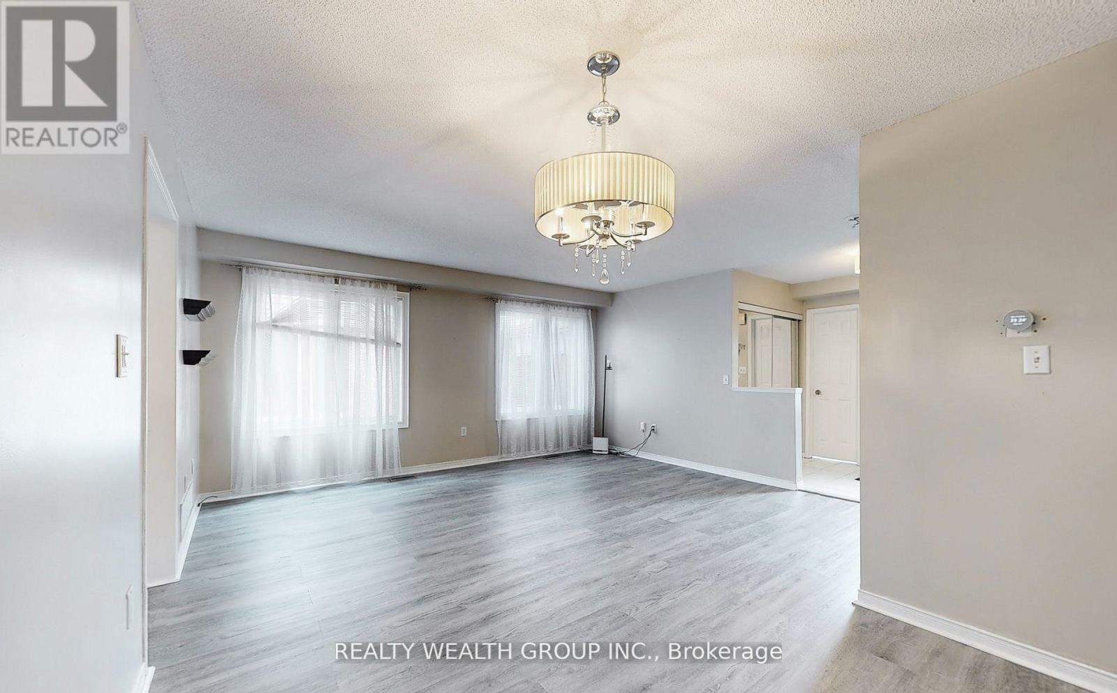 11 Birchcliffe Drive, Brampton, Ontario  L6Z 4T3 - Photo 8 - W13014882