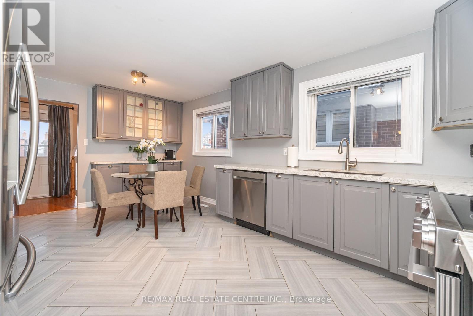 4262 Poltava Crescent, Mississauga (Rathwood), Ontario  L4W 3C2 - Photo 8 - W13014888