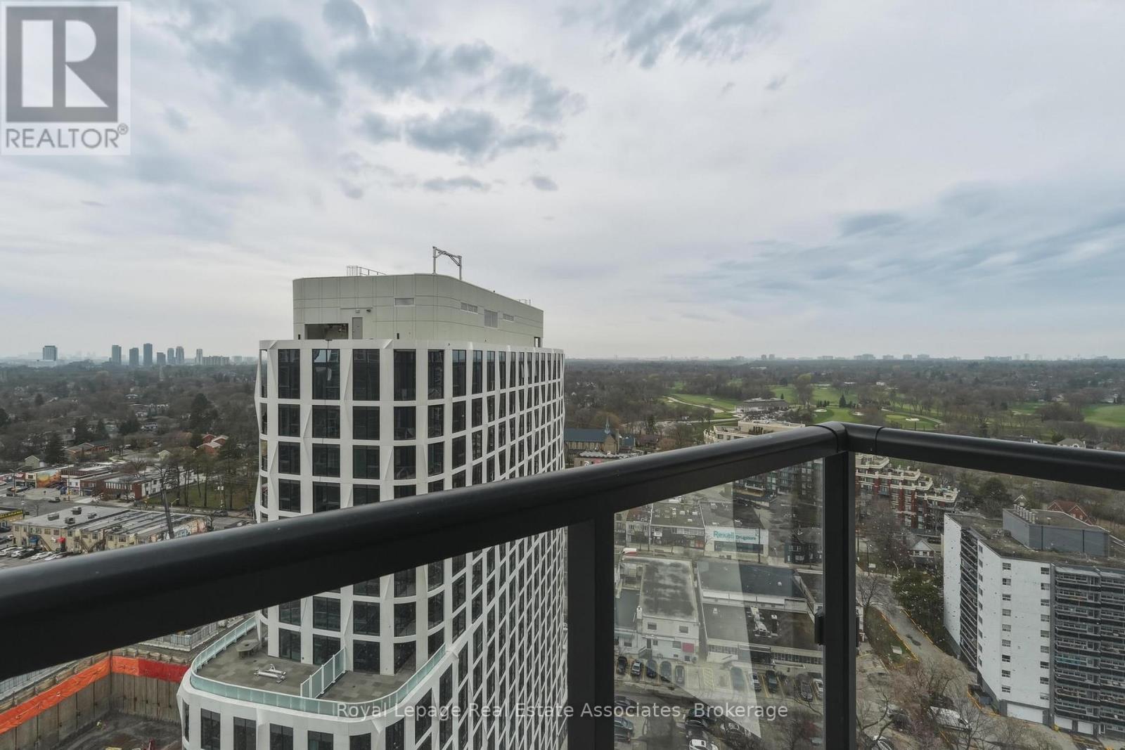 2210 - 60 Central Park Roadway, Toronto, Ontario  M9A 3K1 - Photo 11 - W13014892