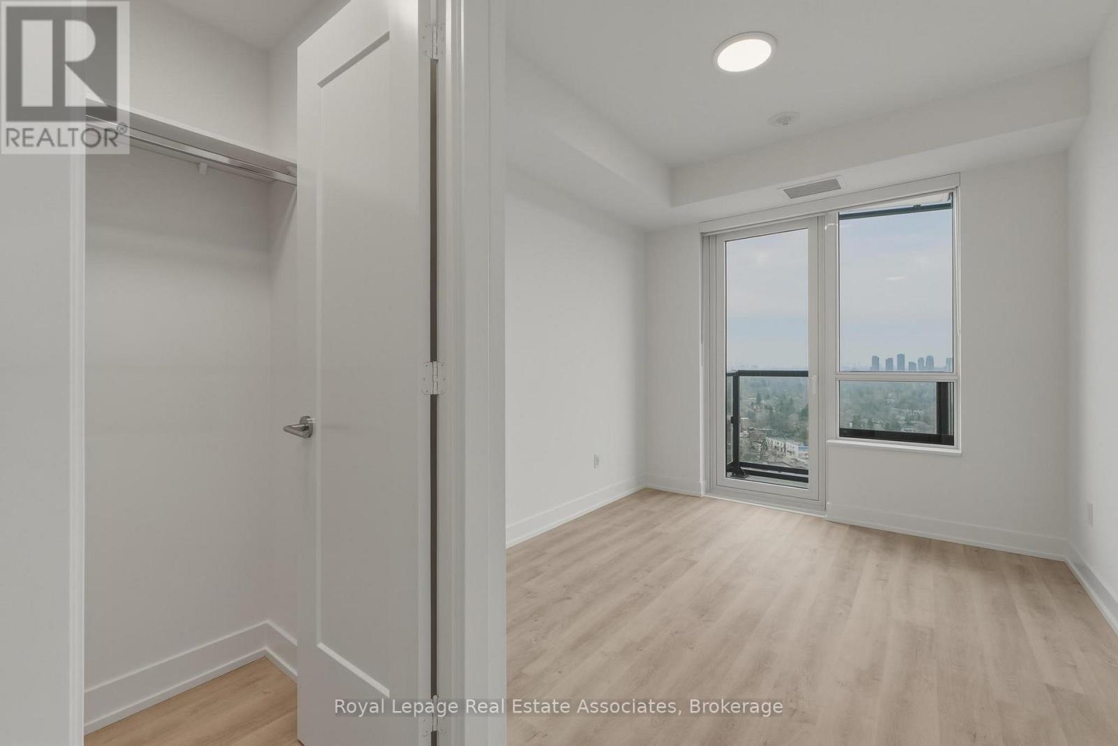 2210 - 60 Central Park Roadway, Toronto, Ontario  M9A 3K1 - Photo 15 - W13014892