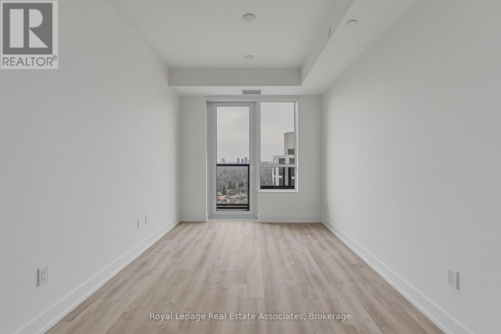 2210 - 60 Central Park Roadway, Toronto, Ontario  M9A 3K1 - Photo 6 - W13014892