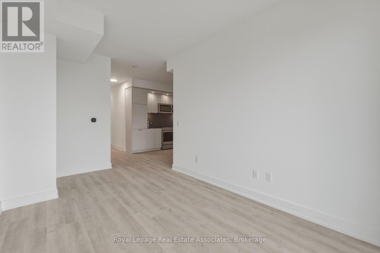 2210 - 60 Central Park Roadway, Toronto, Ontario  M9A 3K1 - Photo 8 - W13014892