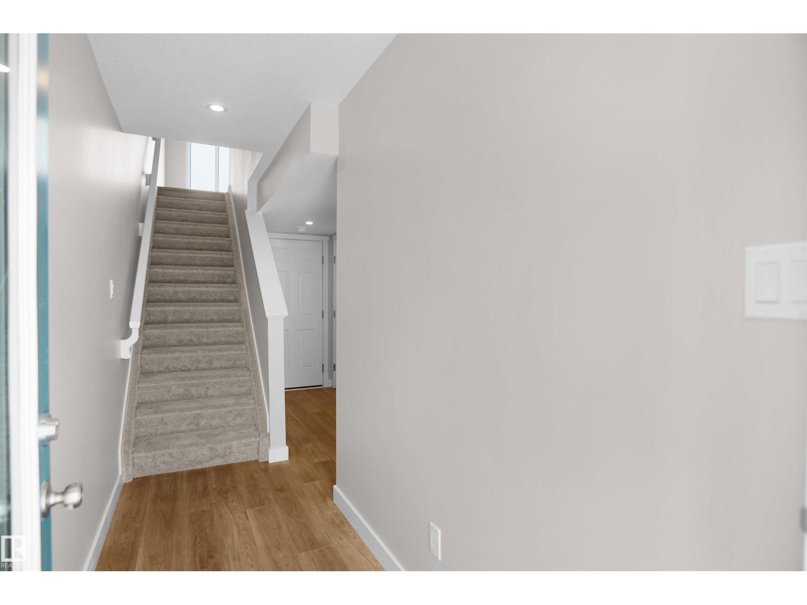 5123 River's Edge Wy NW, Edmonton, Alberta  T6M 3B6 - Photo 3 - E4473041