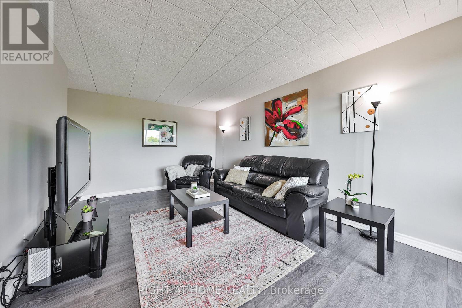 411 - 29 West Avenue W, Kitchener, Ontario  N2M 5E4 - Photo 3 - X13014890