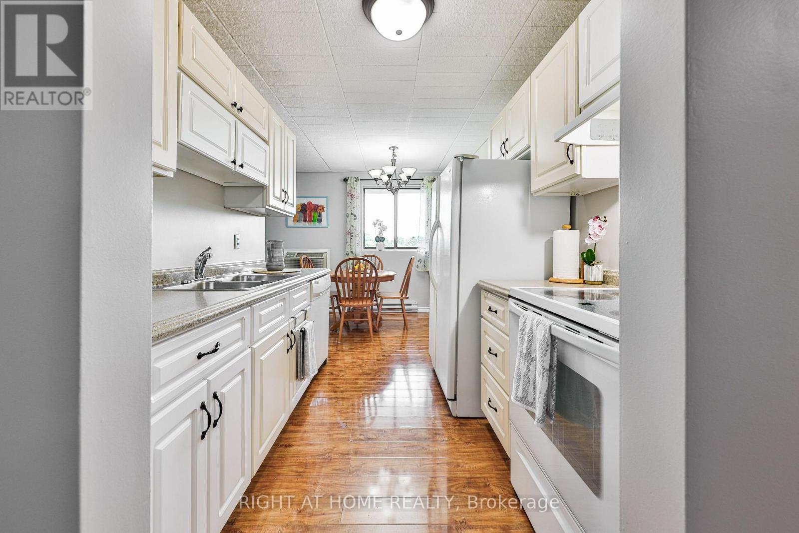 411 - 29 West Avenue W, Kitchener, Ontario  N2M 5E4 - Photo 7 - X13014890