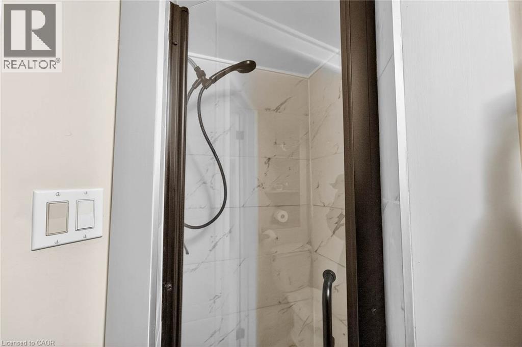 3753 Densbury Drive, Mississauga, Ontario  L5N 6Z2 - Photo 32 - 40818200