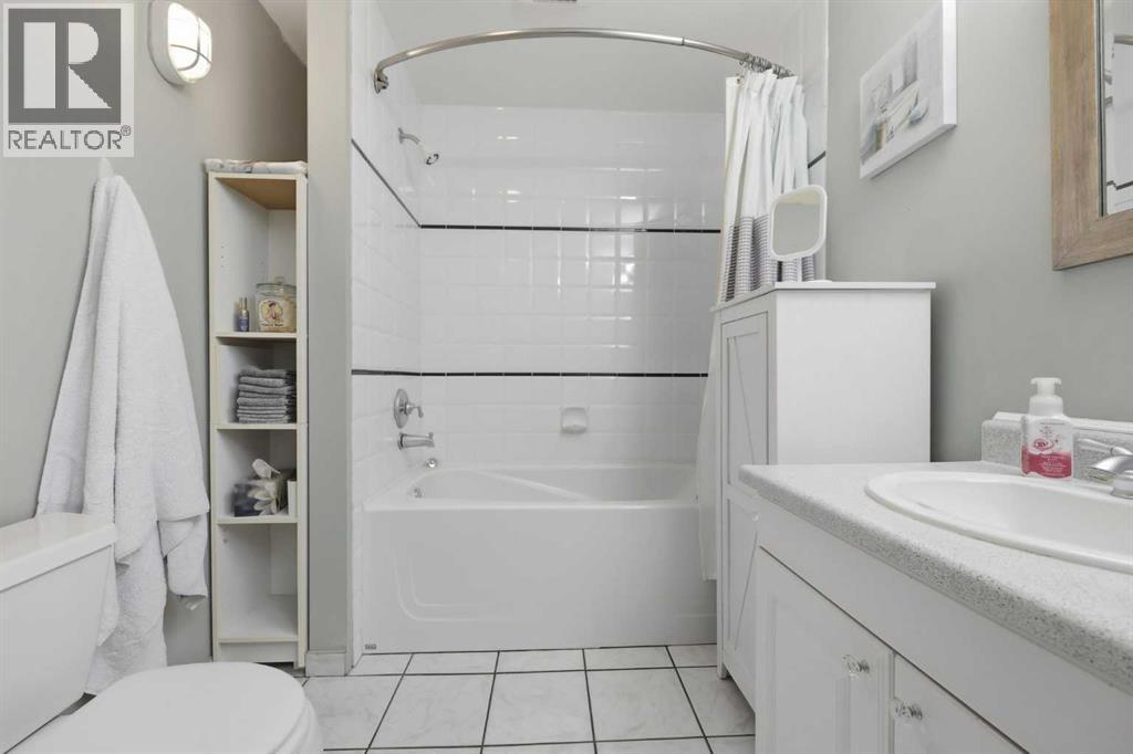 2, 287 Southampton Drive SW, Calgary, Alberta  T2W 2N5 - Photo 24 - A2300386