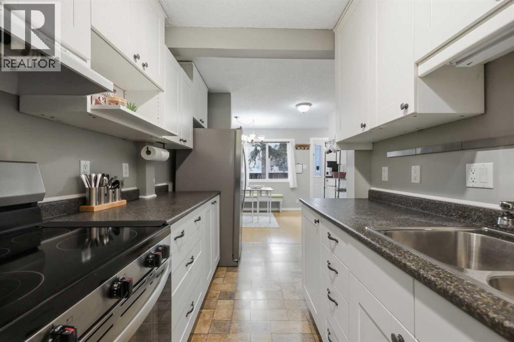 2, 287 Southampton Drive SW, Calgary, Alberta  T2W 2N5 - Photo 4 - A2300386