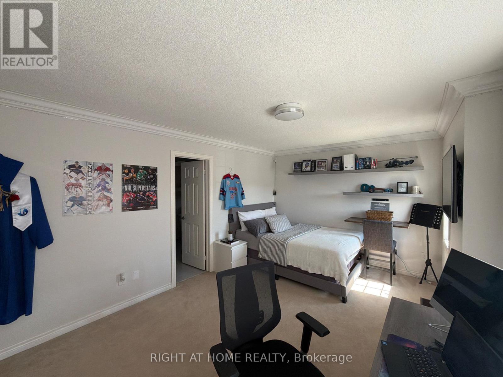 3169 Larry Crescent, Oakville, Ontario  L6M 0T1 - Photo 11 - W13014024