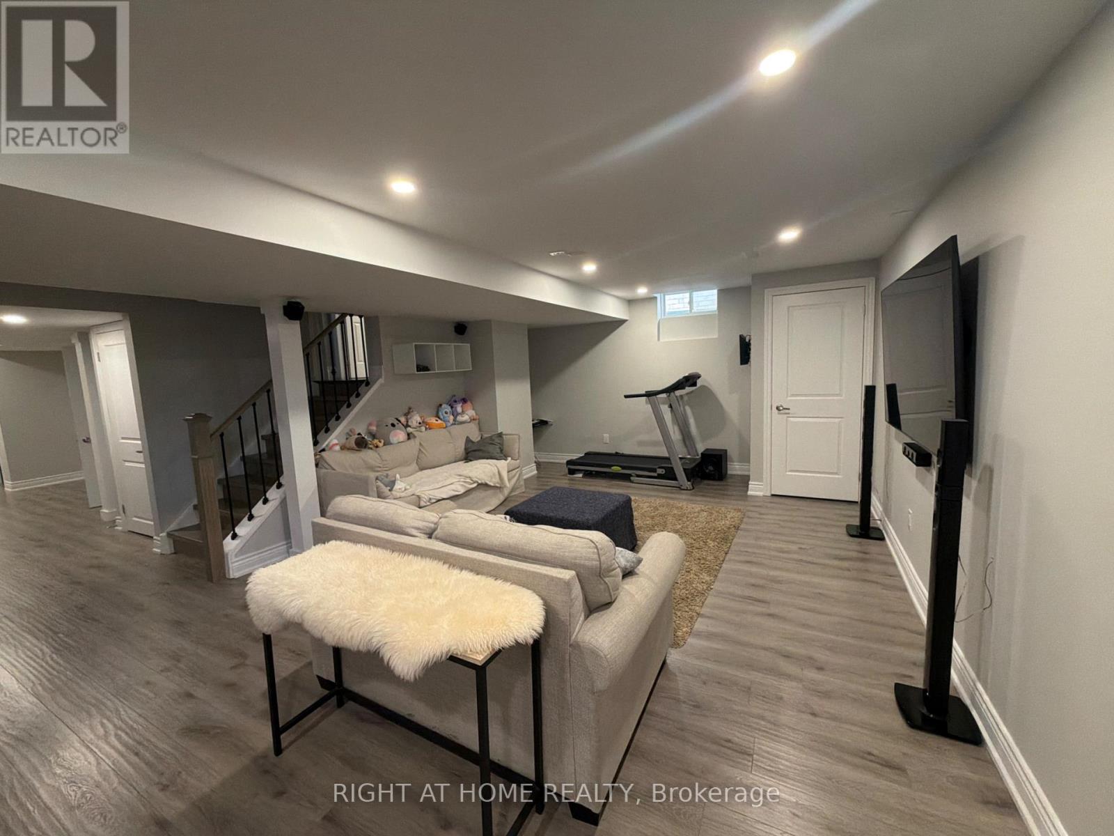 3169 Larry Crescent, Oakville, Ontario  L6M 0T1 - Photo 19 - W13014024