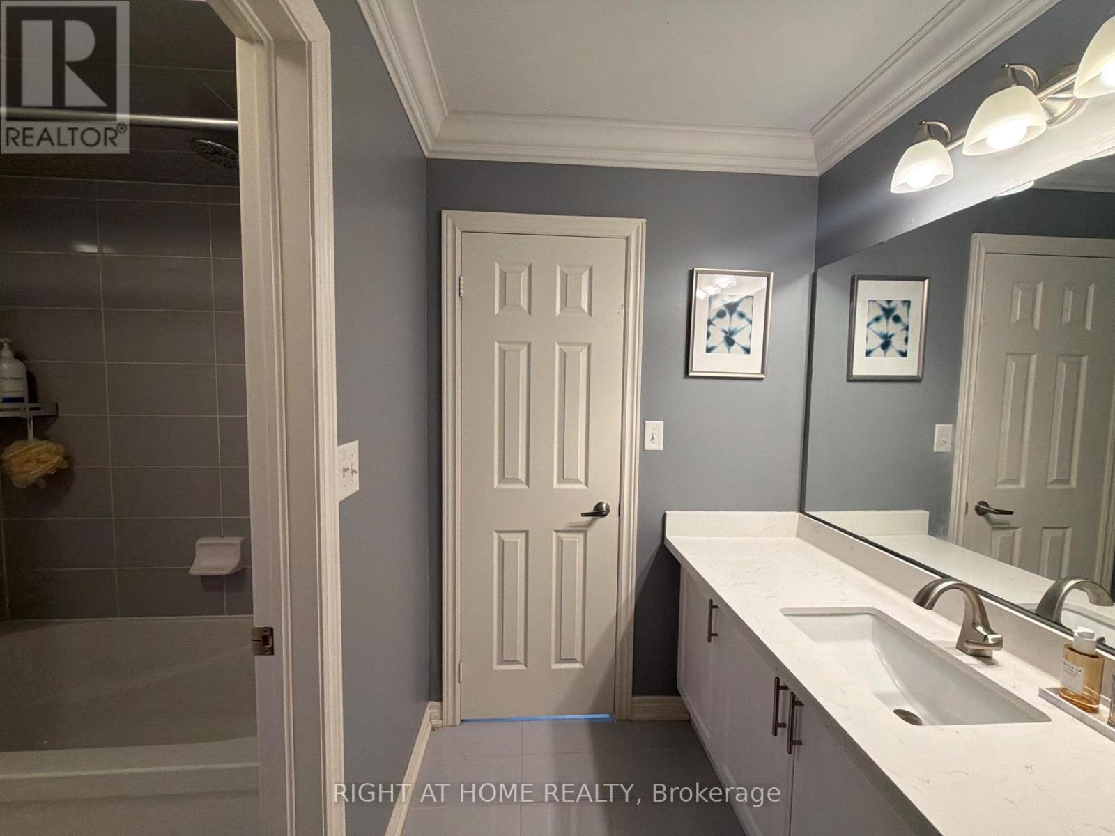 3169 Larry Crescent, Oakville, Ontario  L6M 0T1 - Photo 14 - W13014024