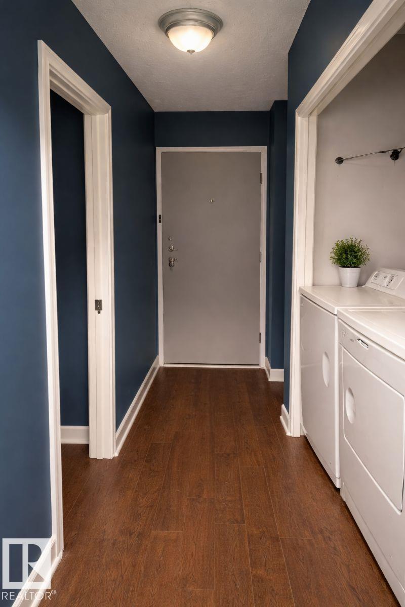 #4 3819 76 ST NW, edmonton, Alberta