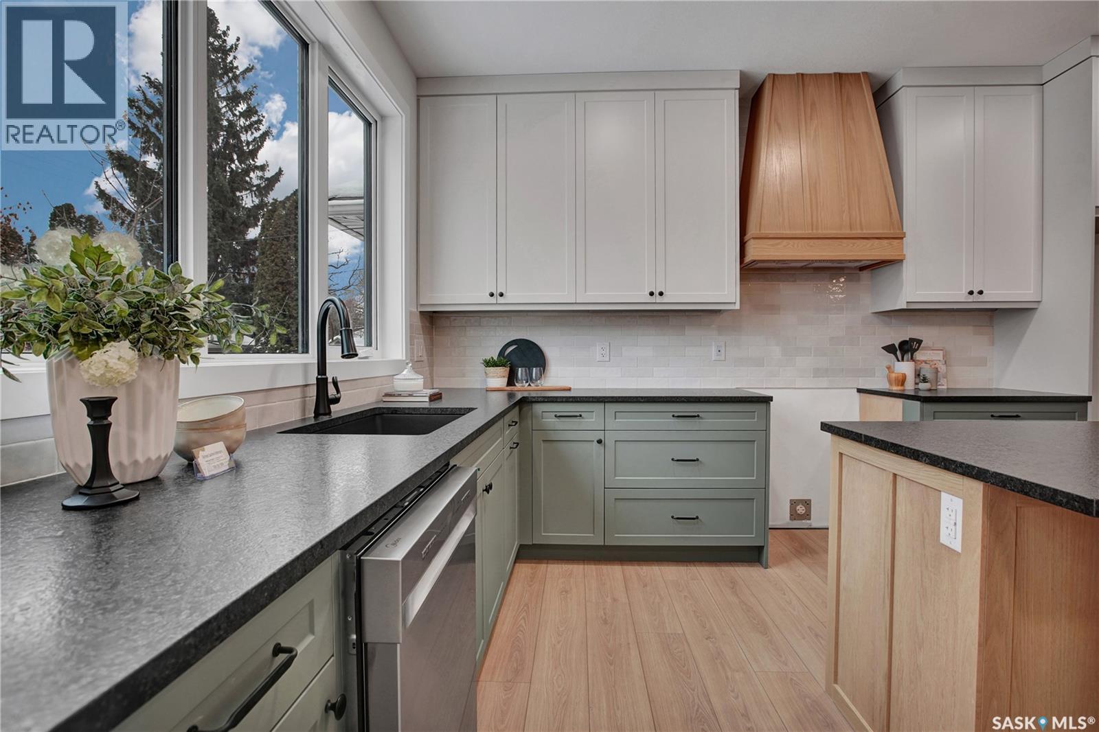 1401 Cairns Avenue, Saskatoon, Saskatchewan  S7H 2H3 - Photo 10 - SK033297